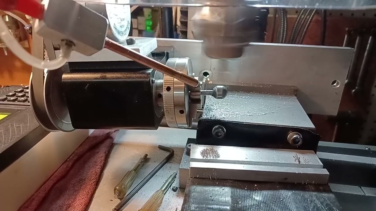 Ball turning on the milling machine
