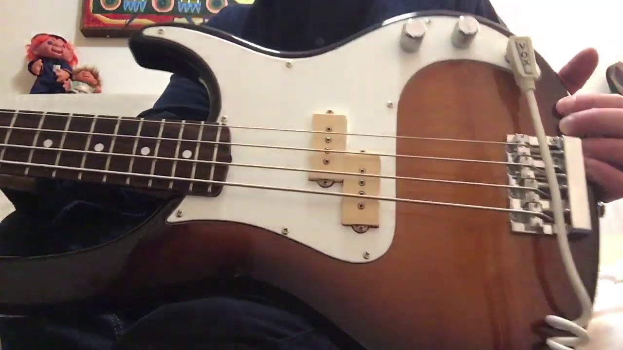 1982 Washburn Force 4 Electric Bass V Shaped Neck Japan Daion