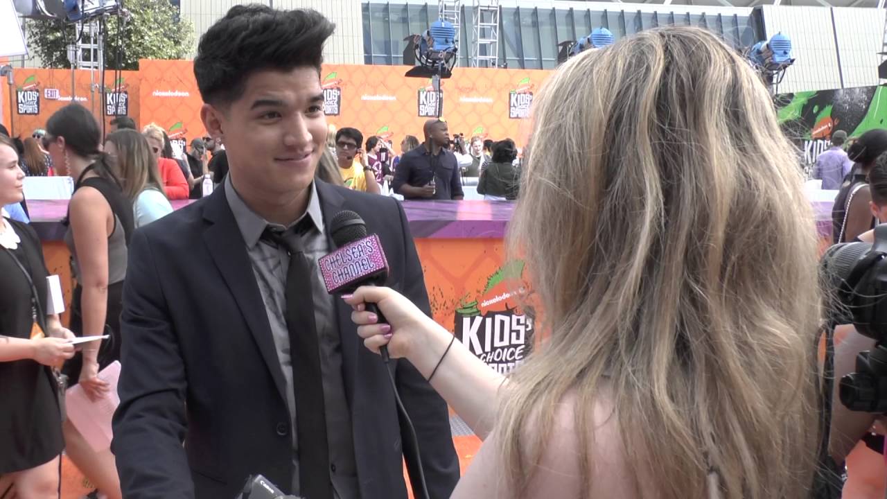 Alex Wassabi and LaurDIY Kids Choice Sports Interview YouTube