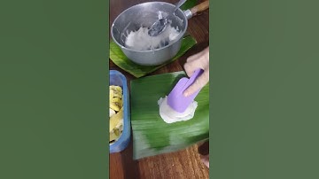 Thumbnail of Cara Membungkus Kue Pisang/Nagasari Isi Pisang Daun#shorts