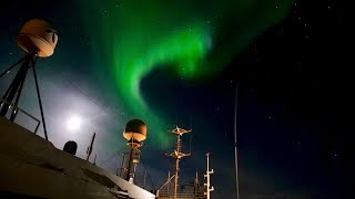 Northern Lights with Hurtigruten 4K .