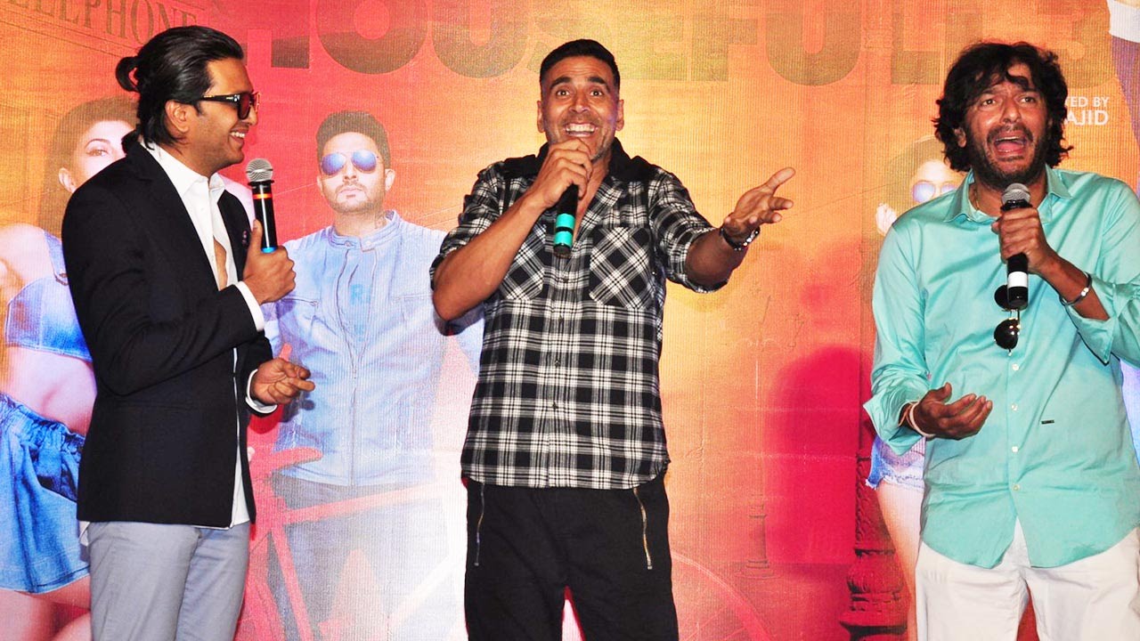 akshay-kumar-makes-fun-of-housefull-3-cast-during-trailer-launch-youtube