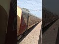 ये गाड़ी 200 par भी भाग सकती हैं #traintravel #shortsfeed #ytviral #shorts #railway