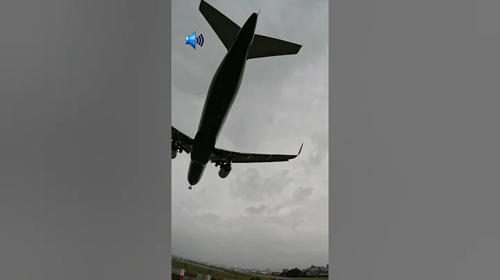 🔊 DYK about this hidden gem in Taipei? Airplane Alley is a must-see on your trip to #Taipei #taiwan