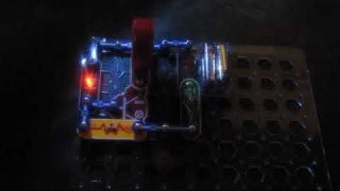 Snap Circuits Light | Project 87: Blinking Beeping (SEIZURE WARNING)