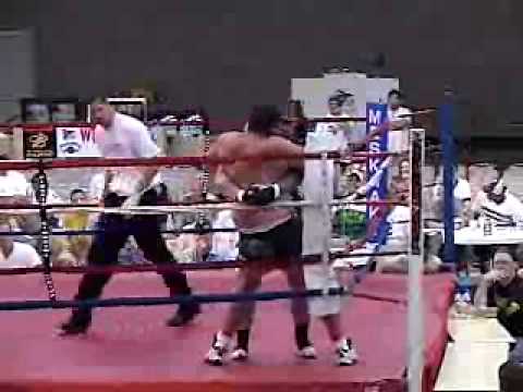 Travis Fulton vs big boxer fight