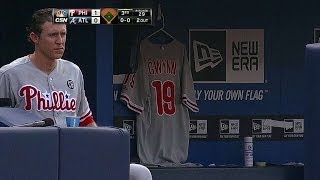Phillies honor Gwynn by hanging jersey