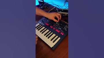 Making a beat with the Korg Monologue #monologue #korg #synth #shorts