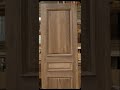 شكل من أشكال الأبواب الخشب 
