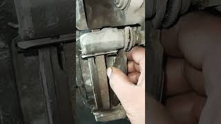 break problem  #mechanic #brakesystem #youtubeshorts #experiment #brakefluid #diy #repair #works