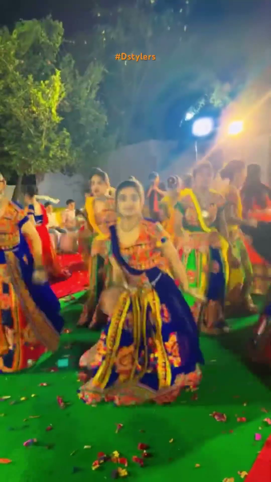 Its show time #dandiya #garba #garbalover #dstylersdancestudio #events #danceevents #shows #dance