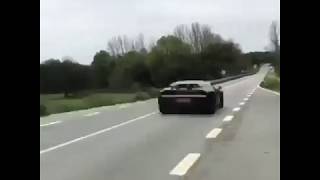 Bugatti Chiron fast.