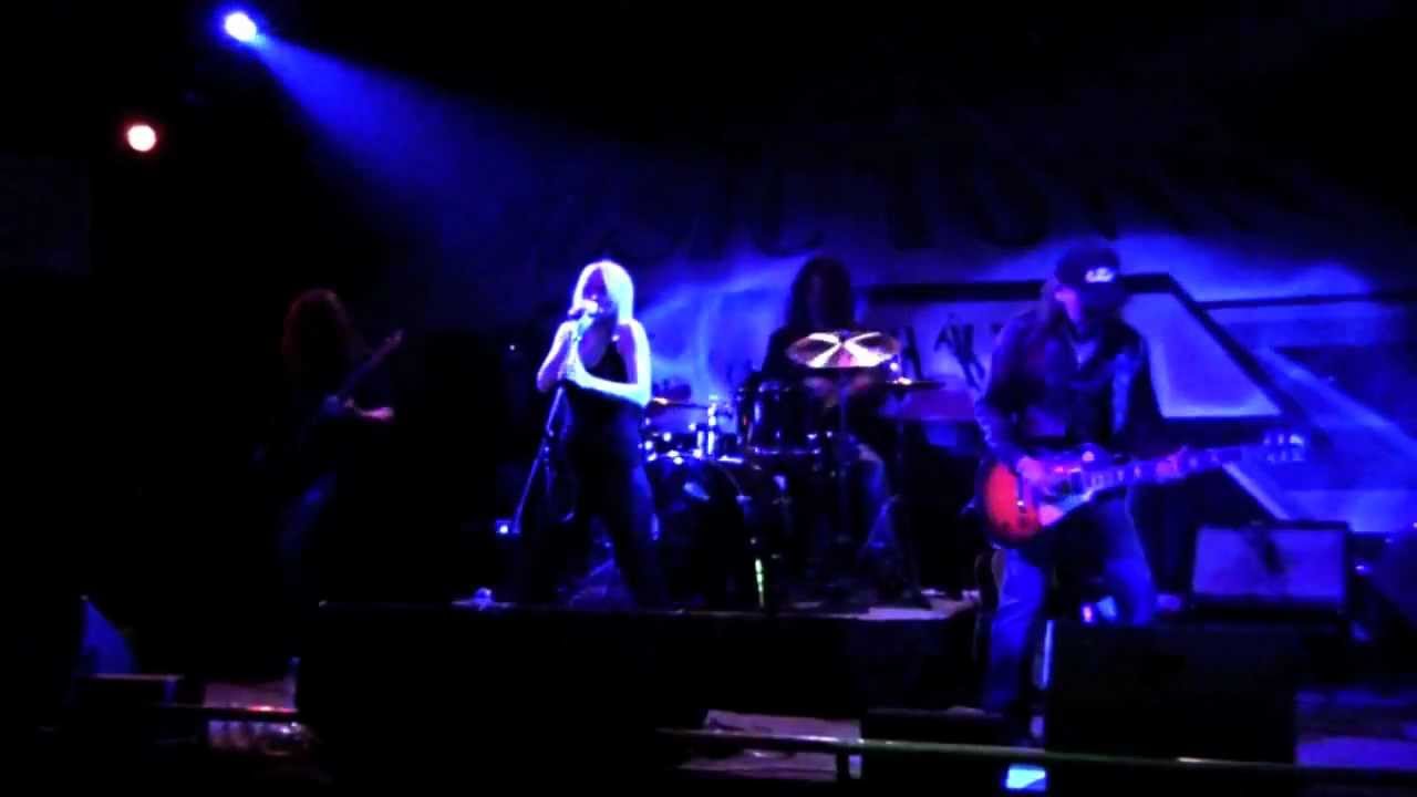 Whole lotta love - Alyona and Plumbum Dreams (Led Zeppelin cover)