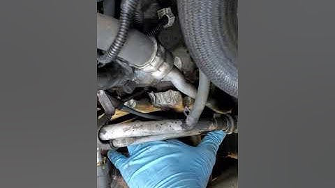 2004 GMC Envoy XUV Spark Plug removal - install 5.3L V8