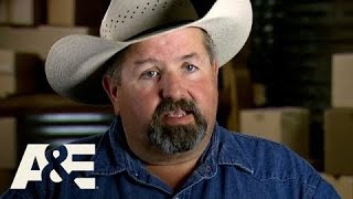 Storage Wars: Texas: Ricky and Bubba's Snow Machine Appraisal (Season 3, Episode 15) | A&E Profile