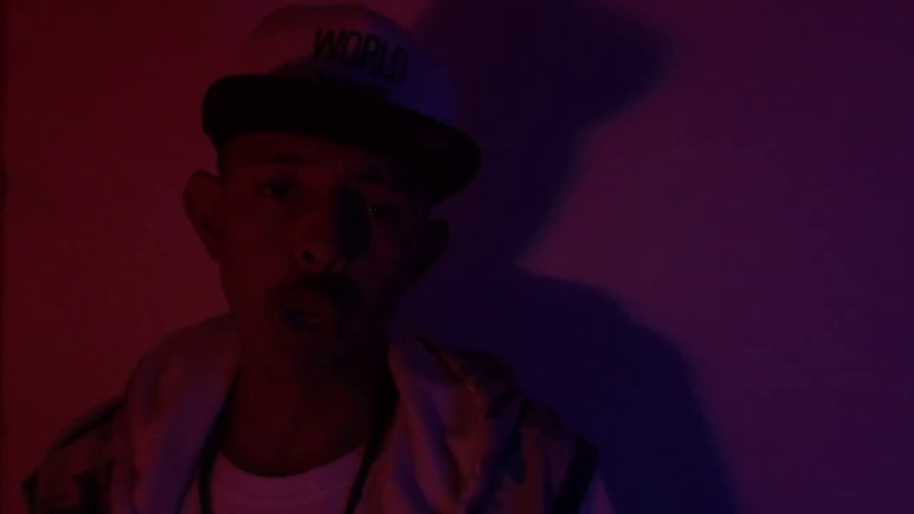 Xtraky - La Nueva Escuela - FT Danny E  (Video Oficial )