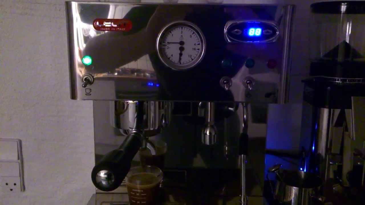 Espresso at 12 bar pressure YouTube