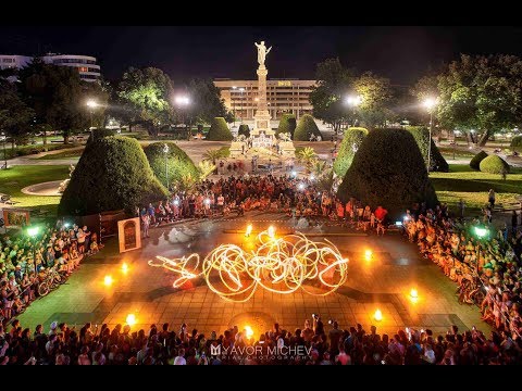 Feuershows und Spektakel