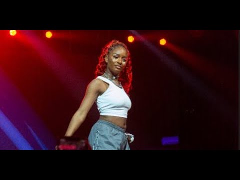 The Moment Tiwa Savage Brought Ayra Starr On Stage To Perform Bloody Samaritan??? |