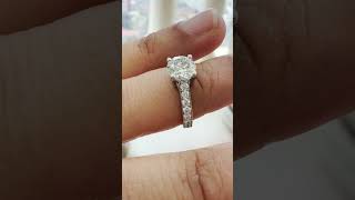 IGI Certified 0.97 carat Lab Grown Diamond Platinum Engagement Ring