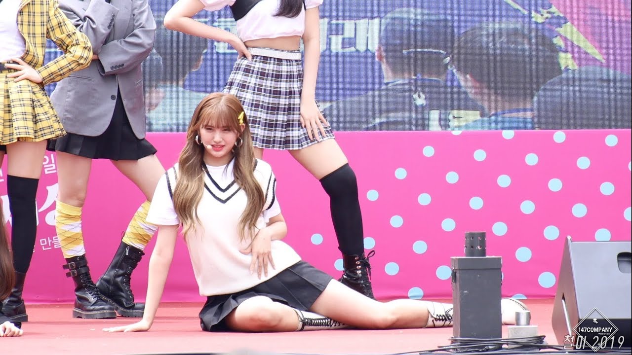 EVERGLOW AISHA BonBonChocolat 에버글로우 아샤 봉봉쇼콜라 190525 4k BY 147Company u클린콘서트 직캠 fancam