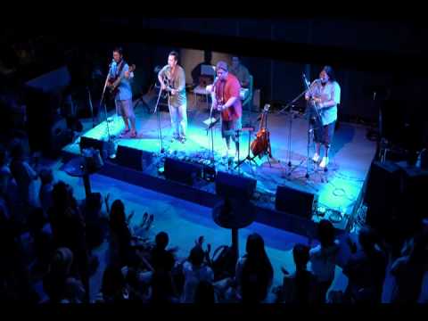 "LEPE `ULA`ULA" Kapono Naili`ili * PALI @ Motion Blue ウクレレピクニック 2011 赤レンガ