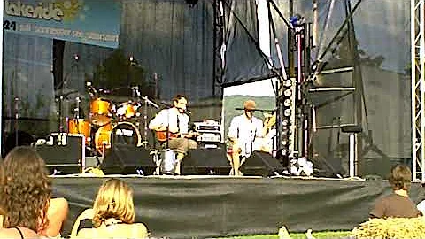 Effi - Happy (Live @ Acoustic Lakeside 2009)