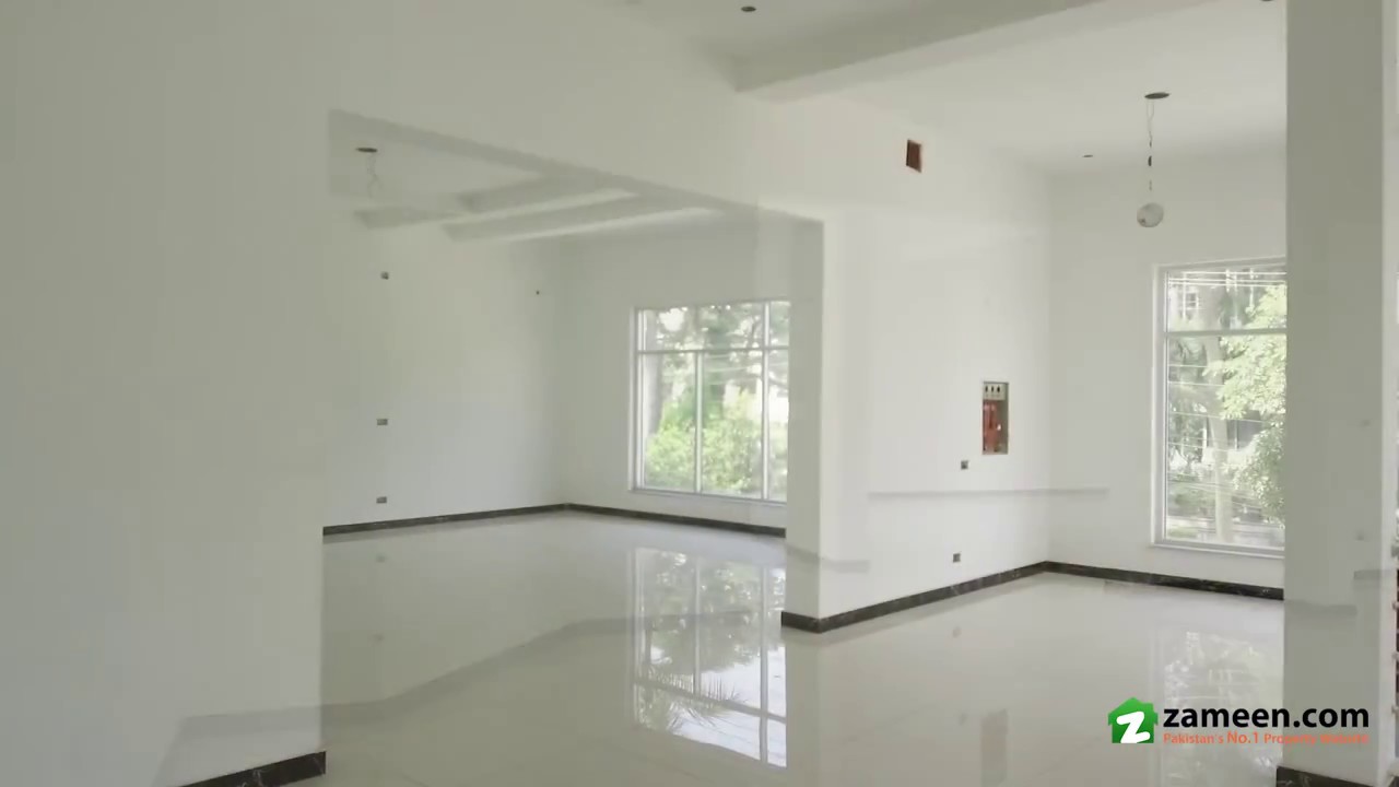 9000 Sq.ft BRAND NEW COMMERCIAL BUILDING FOR RENT IN GULBERG 3 GULBERG LAHORE