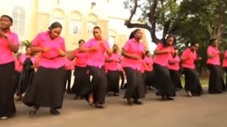 Pokea sifa bwana yesu heshima na utukufu wastahili milele