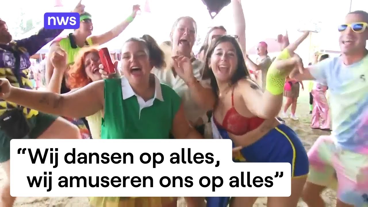 Uitgelaten sfeer op dertiende editie van Kamping Kitsch Club