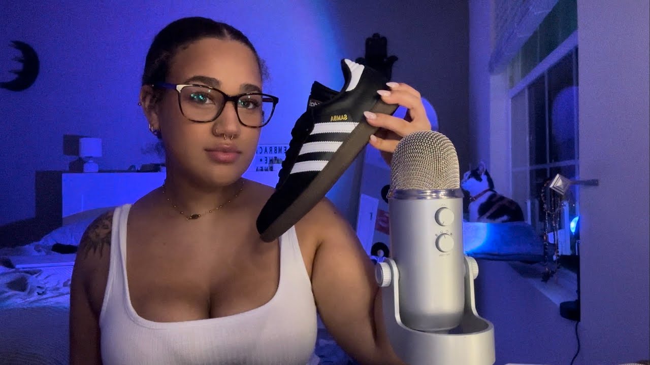 ASMR SHOE TAPPING