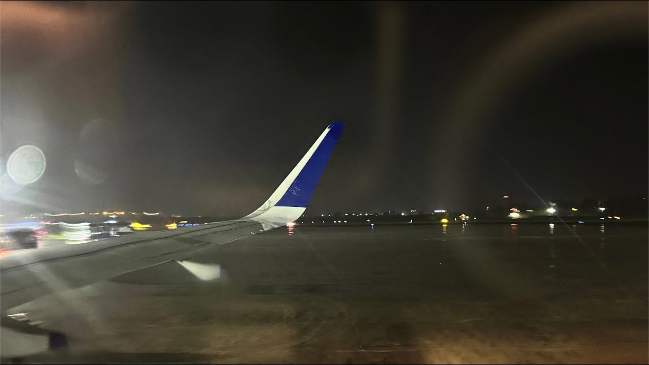 IndiGo A320 Stunning Rainy Night Landing at Nagpur Airport | 4K HDR