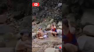Bidadari Sungai | Lagi Mandi #short