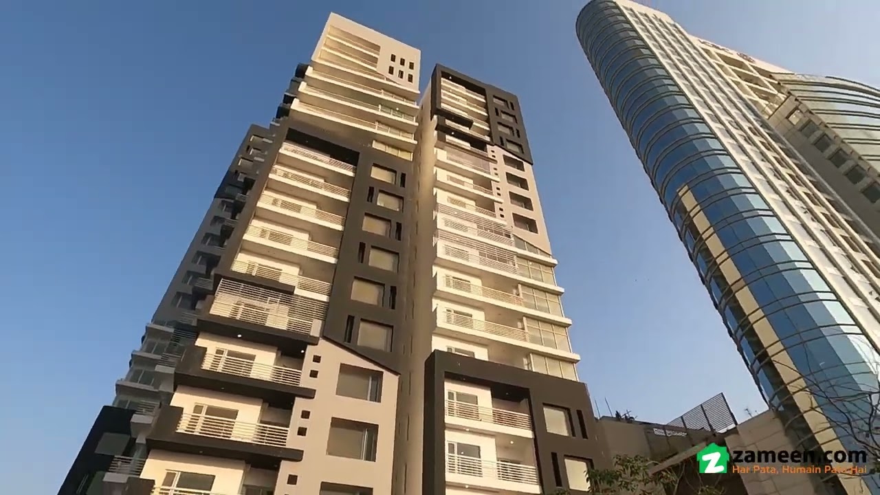 311 SQYD FLAT FOR SALE IN BLOCK 9 CLIFTON KARACHI