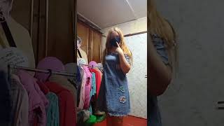 Sichi Mon Never Go Up Alone