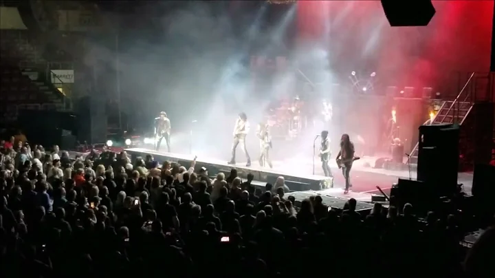 Alice Cooper "Under My Wheels" Findlay Toyota Cent...