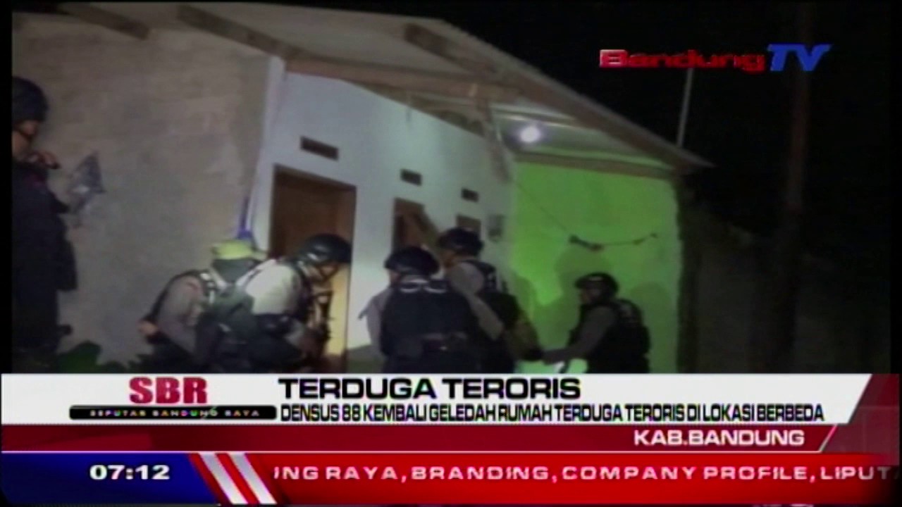 Densus 88 Kembali Geledah Rumah Terduga Teroris Di Lokasi Berbeda