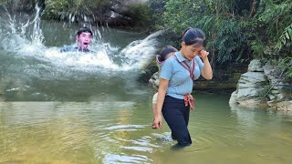 Phong goes looking for missing stone crabs. Builds a chicken coop on the farm