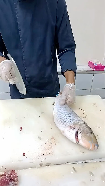 parrot cutting #friedfish #food #skills #seafoodprep #cooking #viralvideo