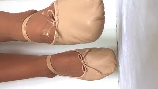 Giantess ASMR Ballet ? Tights Pantyhose  Strumpfhose & Ballerinas  Slow-Motion Ballerina