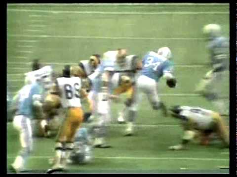 Houston Oilers - Earl Campbell runs over Rams (Ori...