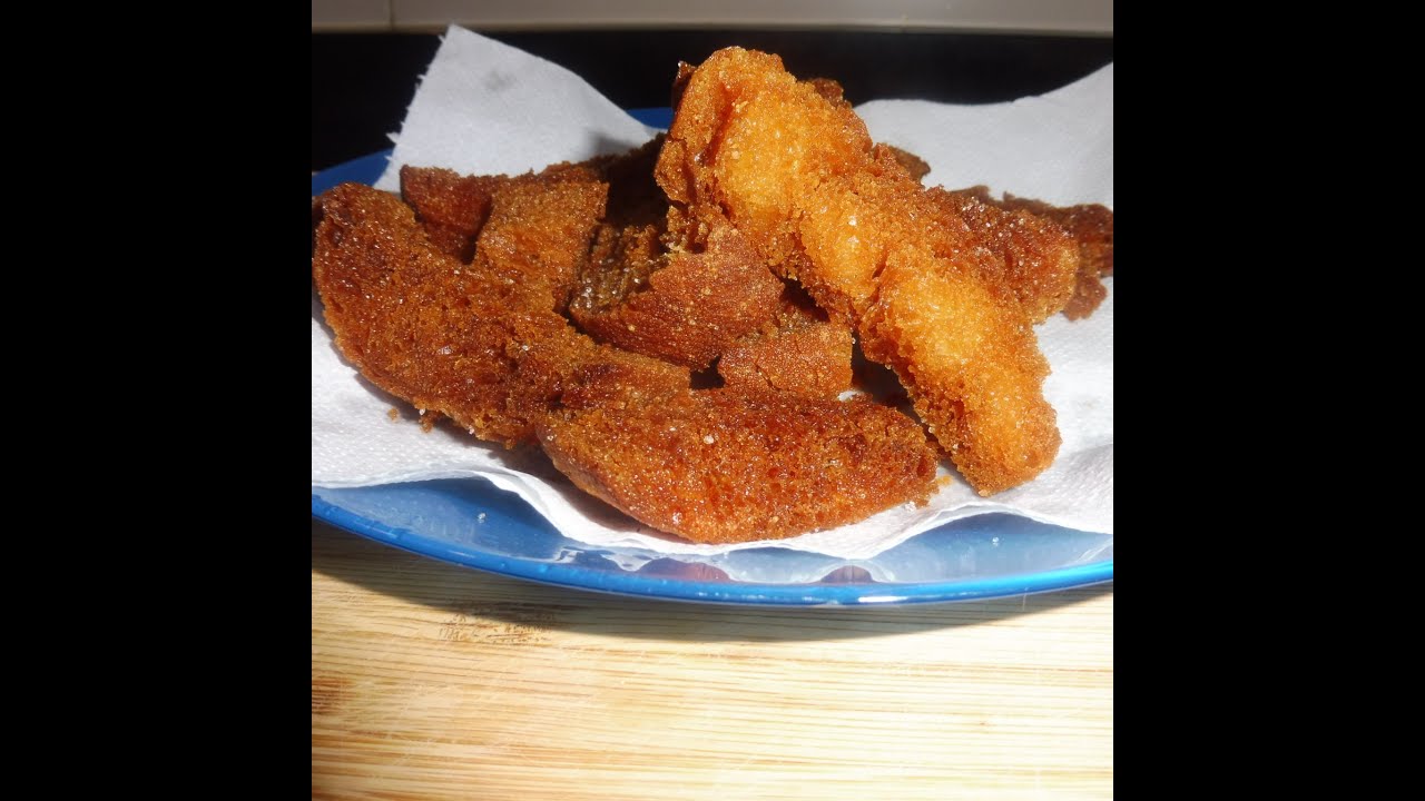 PICATOSTES DE PAN FRITO CON AZUCAR