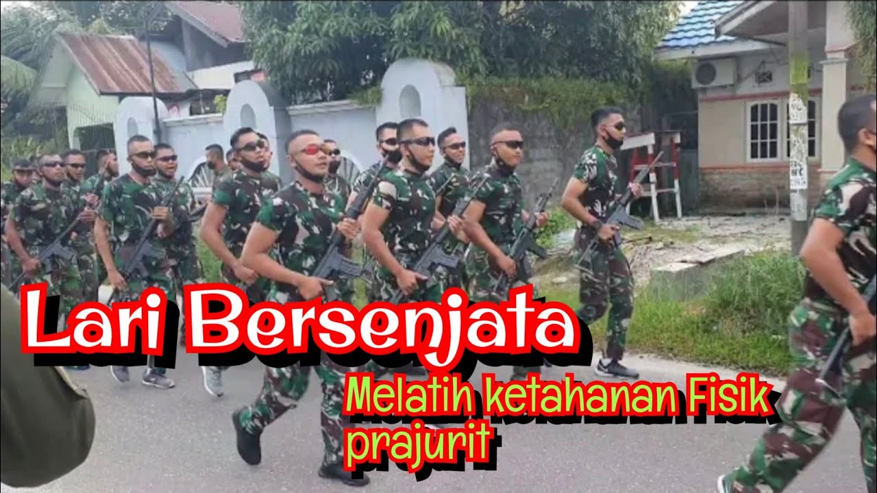 Lari pagi bersenjata membakar lemak||melatih ketahanan fisik prajurit tni ad