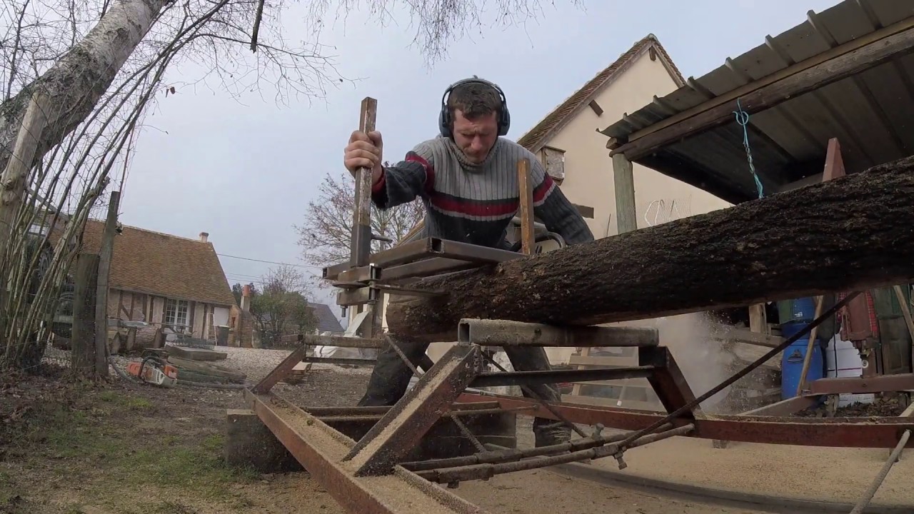Gruminette Faite Maison : faire des planches a la tronçonneuse (Chainsaw  Mill) 