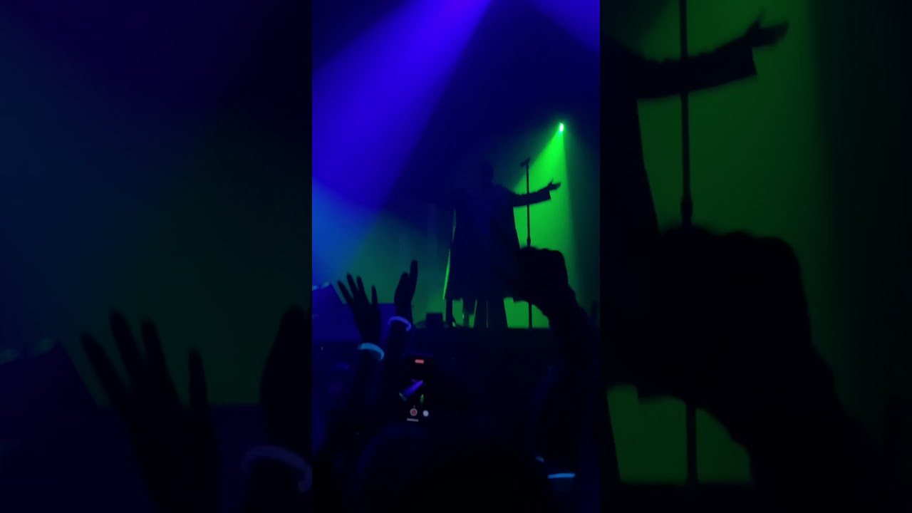 Message Man + ritual - twenty one pilots Takeover Tour - Aragon ...