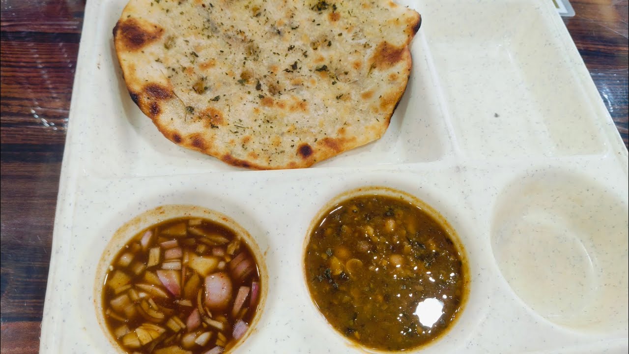 Aalu wala Kulcha tasty 