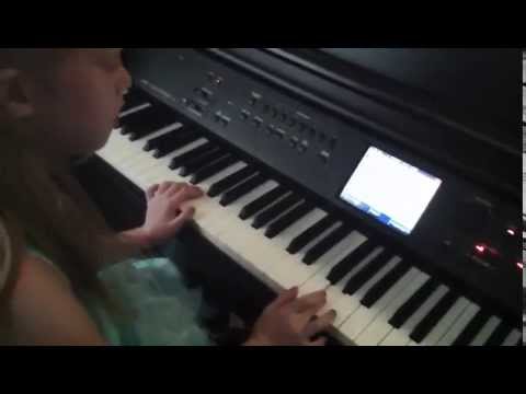 Kawai CP2 digital piano "Concert Magic" - Performance by Eden