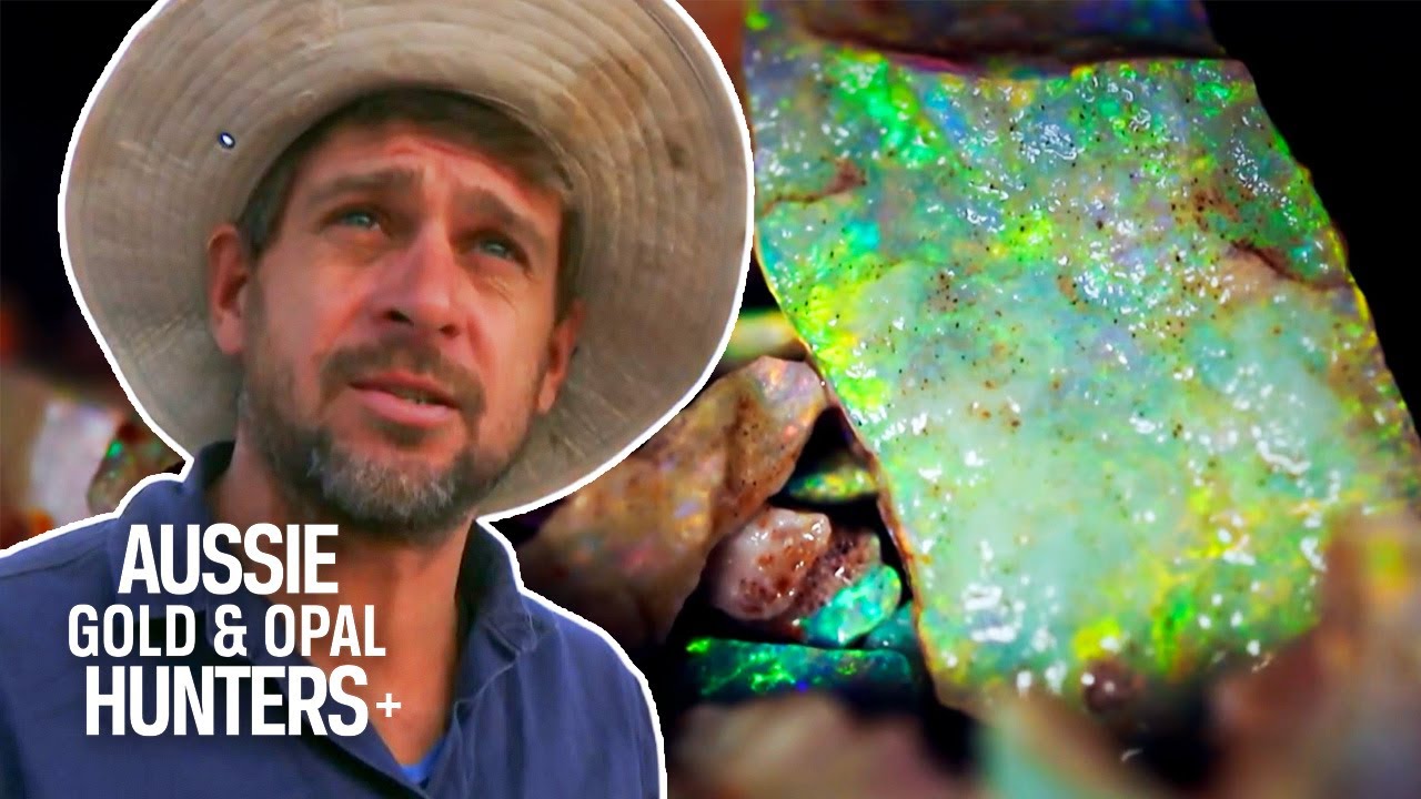 The Blacklighters Hit $20,000 Pocket After Accident Send Mark To The Hospital | Outback Opal Hunters