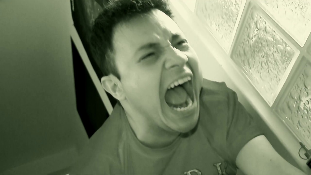 Si las películas de terror fueran mexicanas ♛