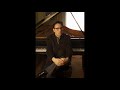 Lucky To Be Me / Robert Oro